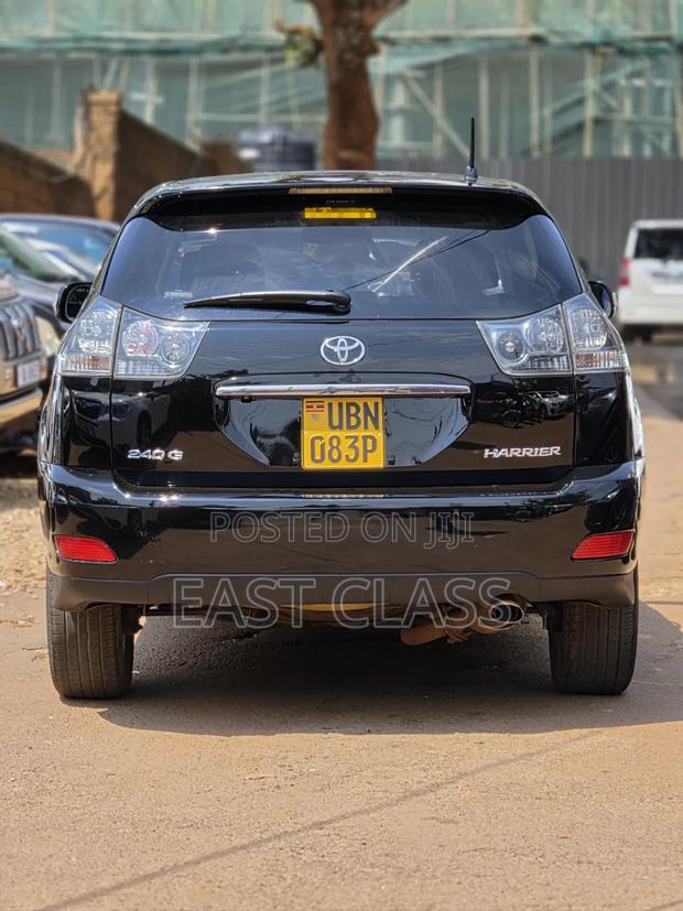 Toyota Harrier 2.4 2009 Black