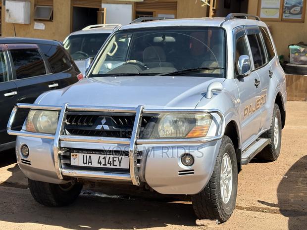 Mitsubishi Pajero 2.5 TD Classic 2008 Silver