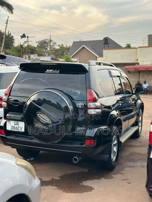 Toyota Land Cruiser Prado 2008 Black