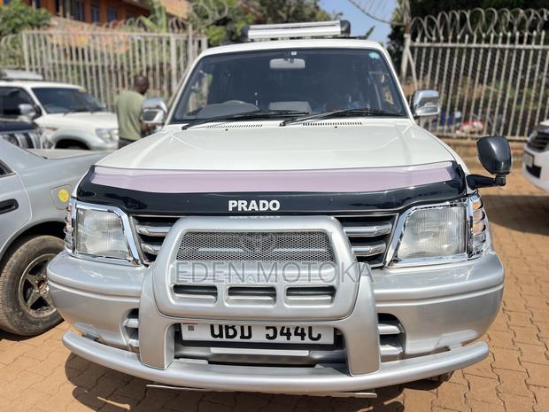 Toyota Land Cruiser Prado 3.0 TD 1998 White