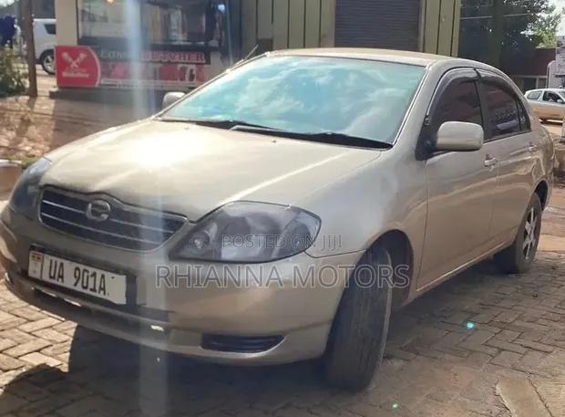 Toyota Corolla 2004 Gold