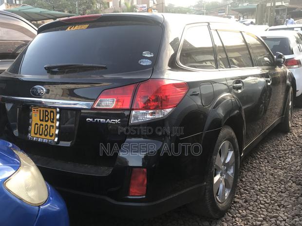 Subaru Outback 2010 Black