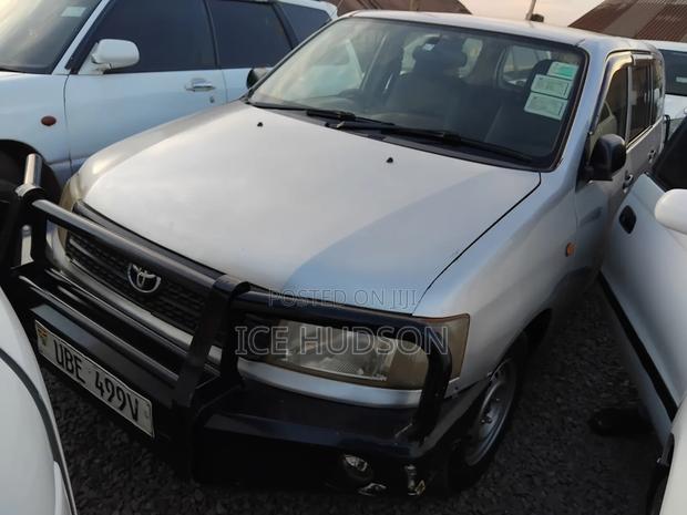 Toyota Probox 2006 Ivory