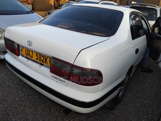 Toyota Corona 1999 White