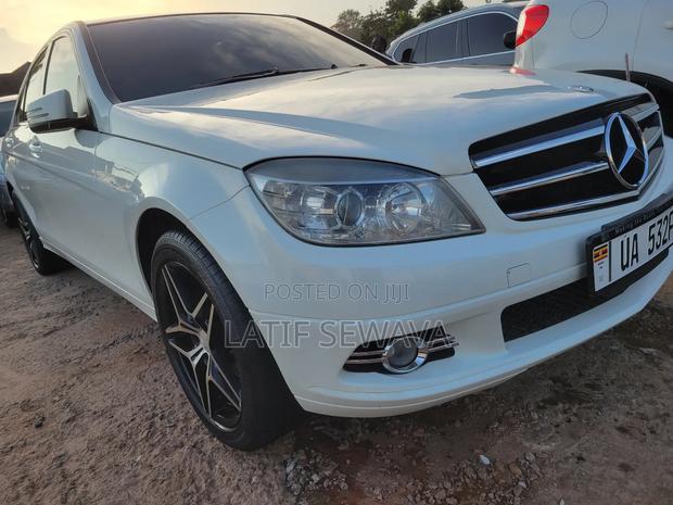 Mercedes-Benz C-Class C 200 Kompressor (W204) 2008 White