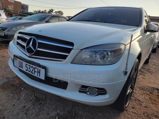 Mercedes-Benz C-Class C 200 Kompressor (W204) 2008 White