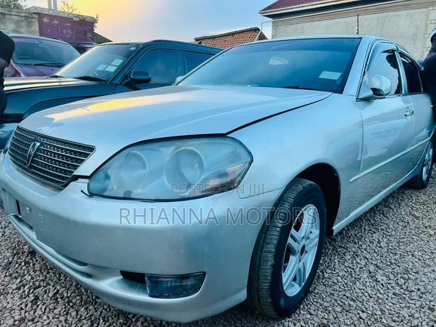 Toyota Mark II 2002 Silver