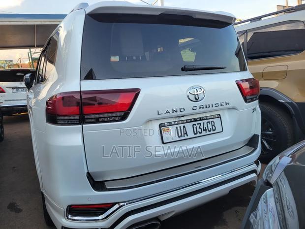 New Toyota Land Cruiser 4.0 V6 GXR 2020 White