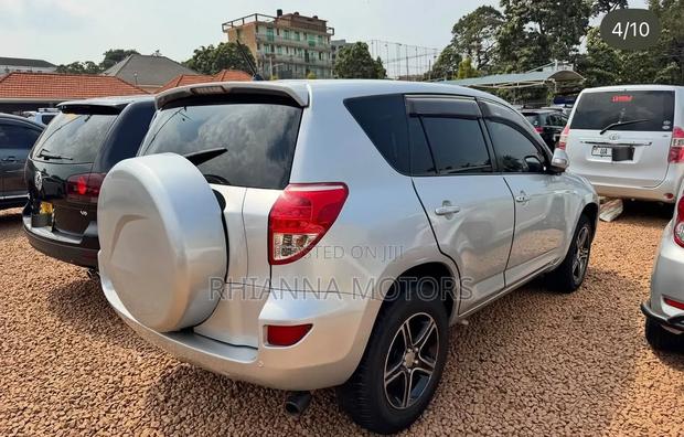 Toyota RAV4 2008 Silver
