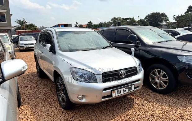 Toyota RAV4 2008 Silver