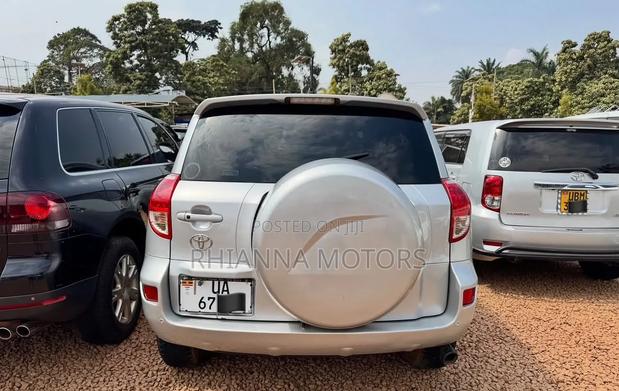 Toyota RAV4 2008 Silver