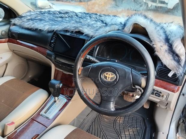 Toyota Premio 2005 Silver