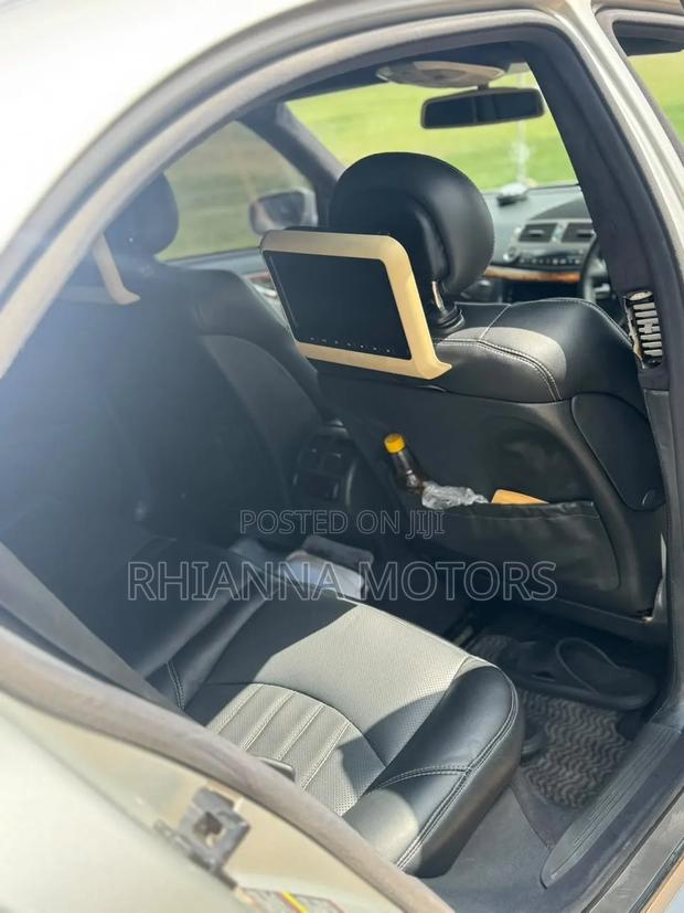 Mercedes-Benz E240 2007 Silver