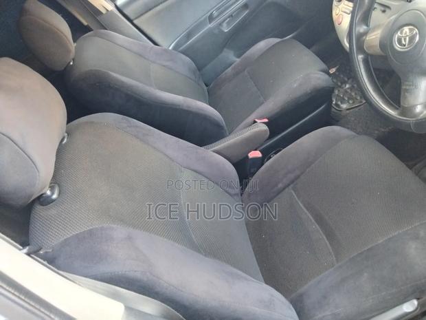 Toyota Wish 2005 Ivory