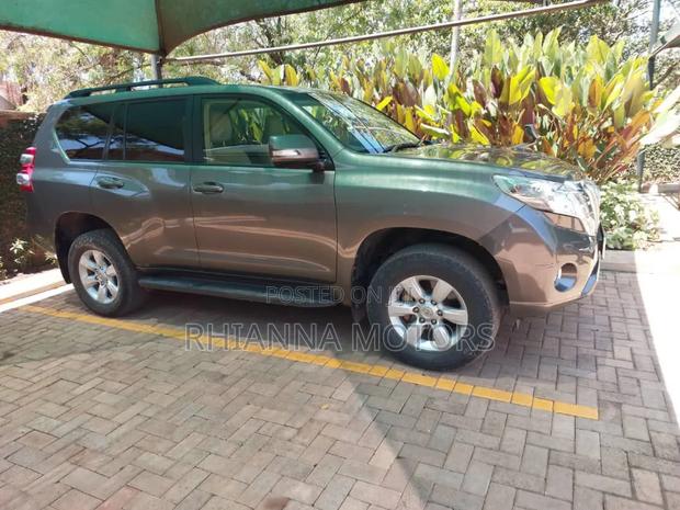 Toyota Land Cruiser Prado 2017