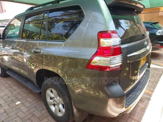 Toyota Land Cruiser Prado 2017