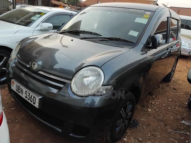 Toyota Sienta 2010 Matt Black