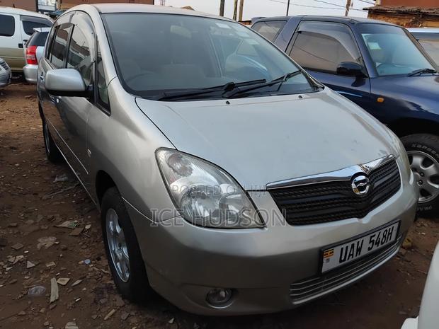 Toyota Corolla Spacio 2005 Gold