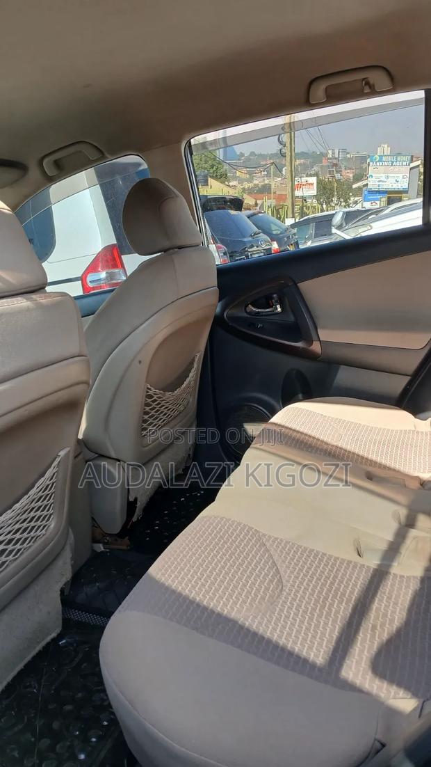 Toyota Vanguard 2008 Silver