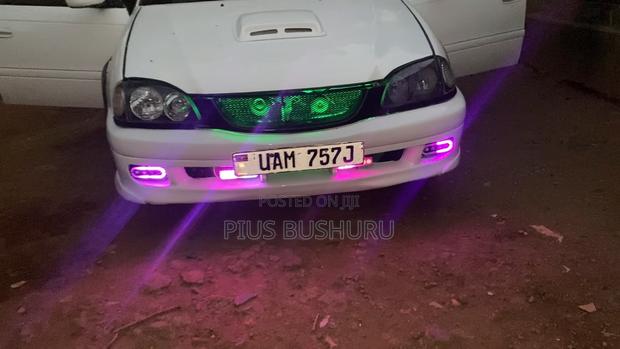 Toyota Caldina 2000 White