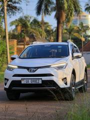 Toyota RAV4 2017 White for sale