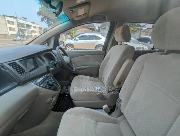 Toyota ISIS 2006