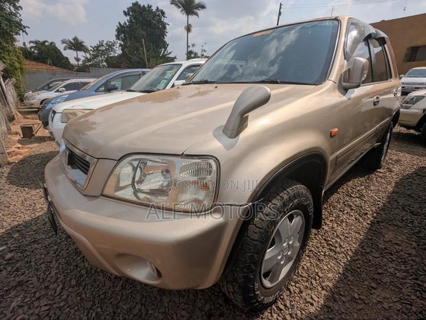 Honda CR-V 2000 Gold