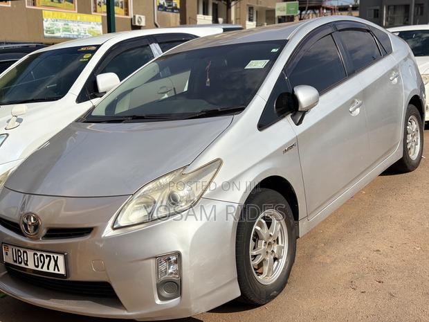 Toyota Prius 2011 Silver