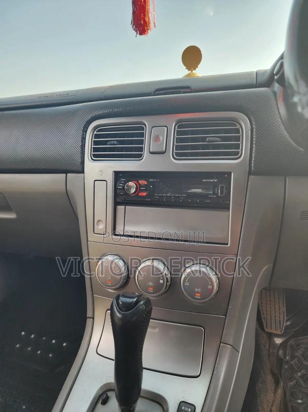 Subaru Forester Automatic 2005 Silver