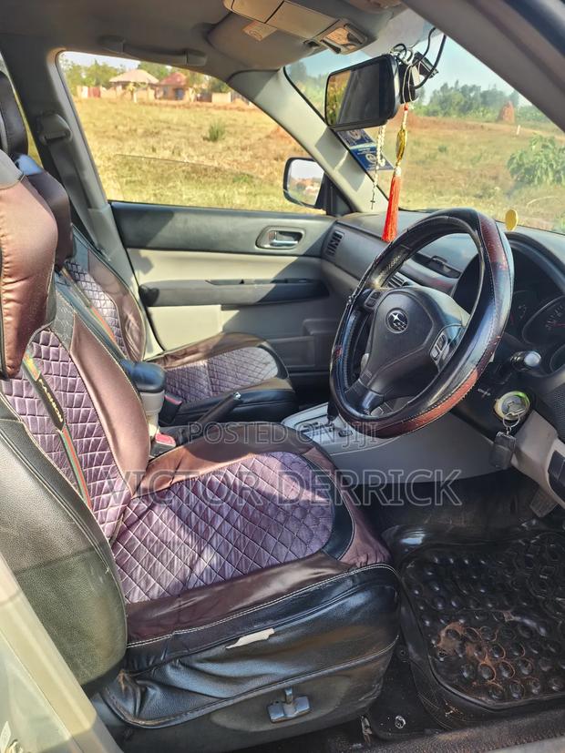 Subaru Forester Automatic 2005 Silver