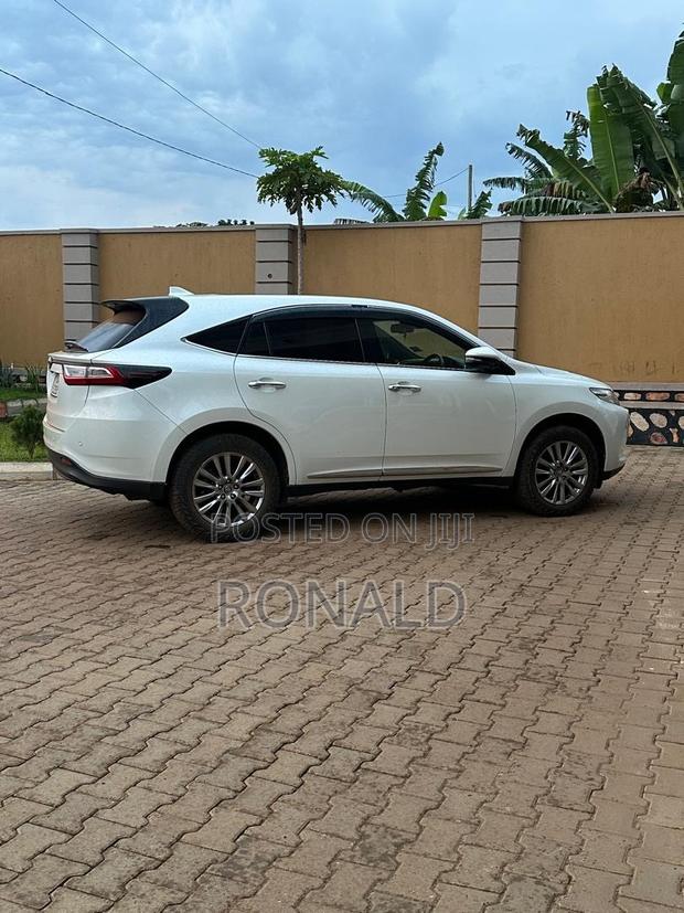 Toyota Harrier 2017 White