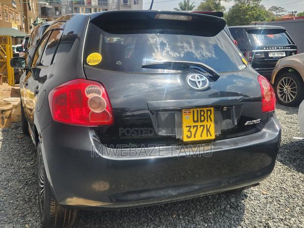 Toyota Auris 2009 Black