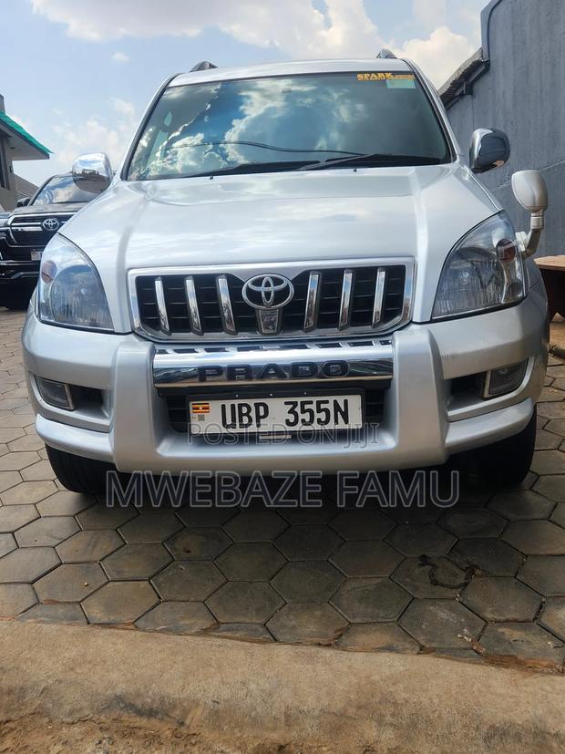 Toyota Land Cruiser Prado 2009 Silver