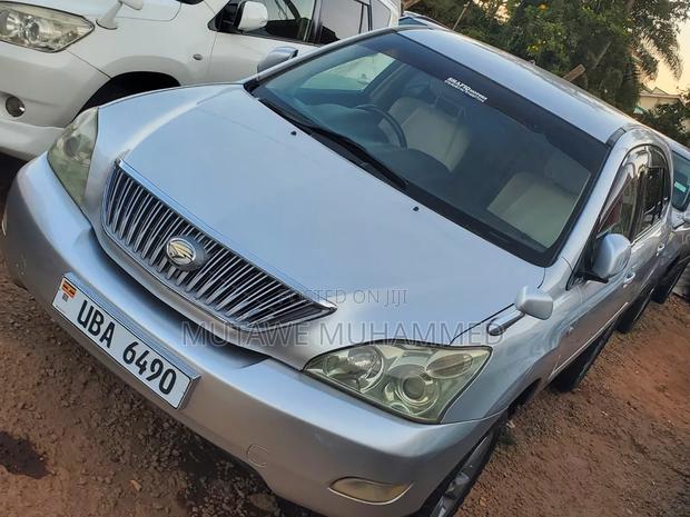 Toyota Harrier 2010 Silver