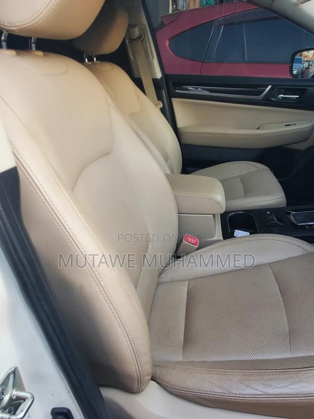 Subaru Legacy 2018 White