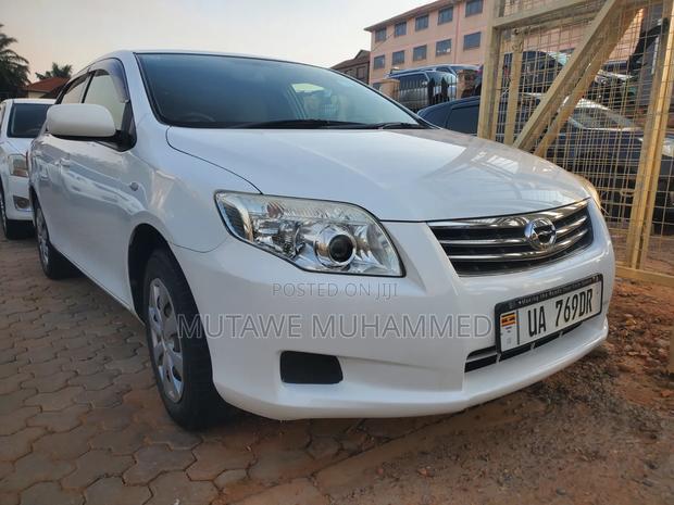Toyota Axio 2010 White