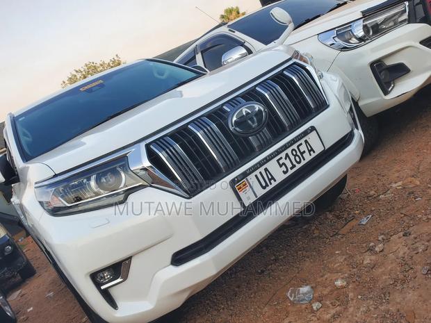Toyota Land Cruiser Prado 2016 White