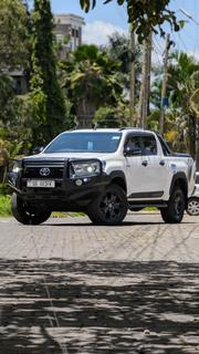 Toyota Hilux 2020 White for sale