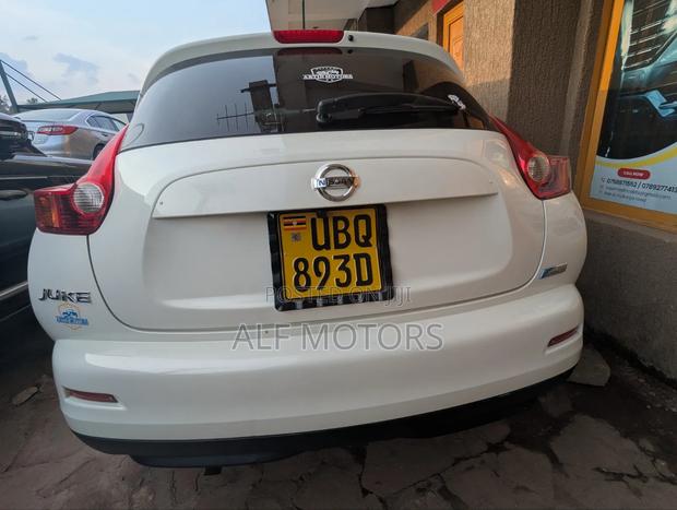 Nissan Juke 2011 White