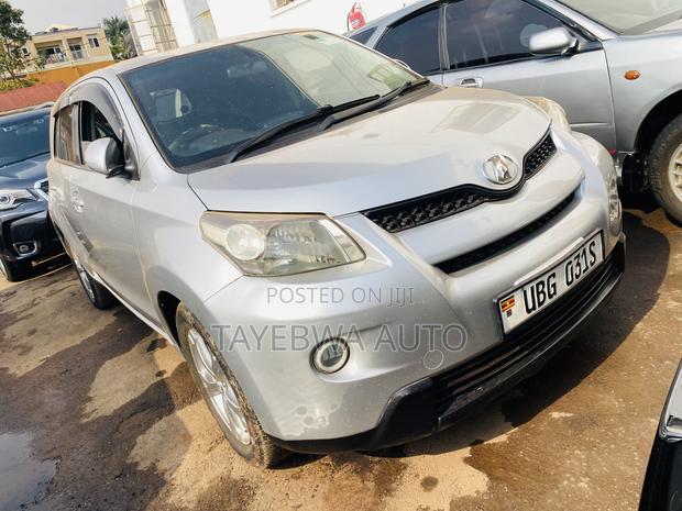 Toyota IST 2008