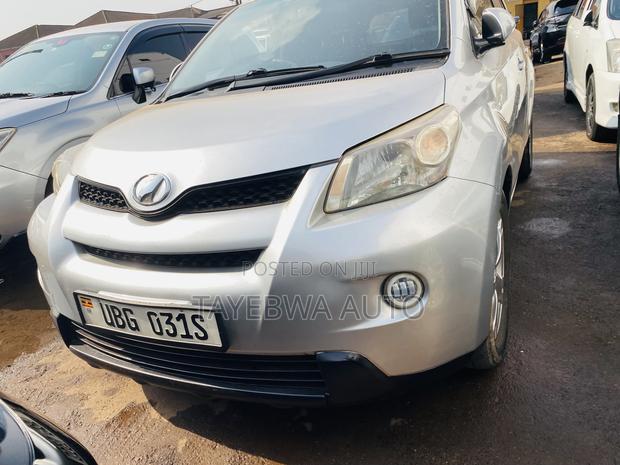Toyota IST 2008