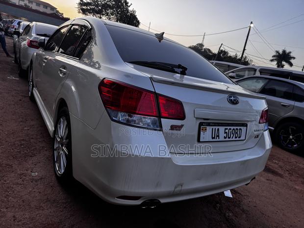 Subaru Legacy 2011 White