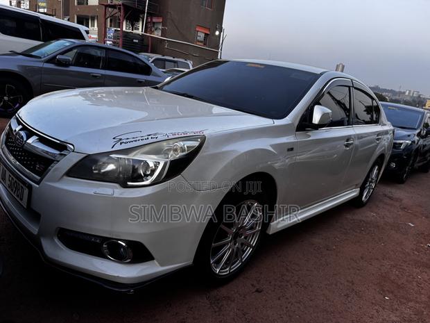 Subaru Legacy 2011 White