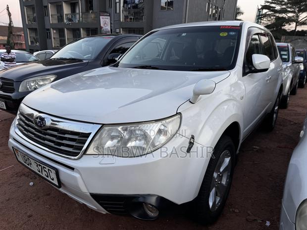 Subaru Forester 2010 White