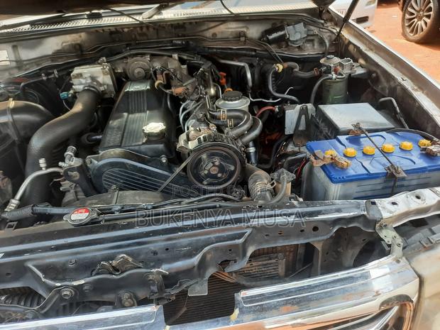 Toyota Land Cruiser Cygnus 4.7 2005 Silver
