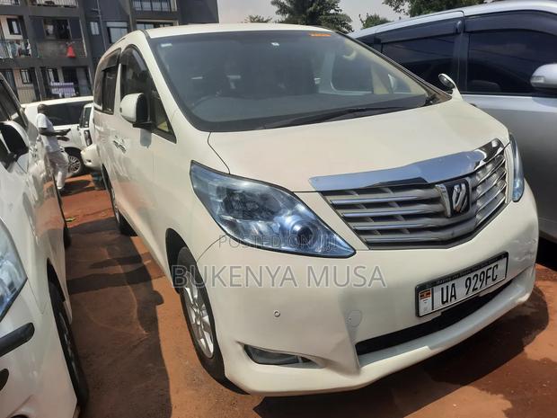 Toyota Alphard 2010 White