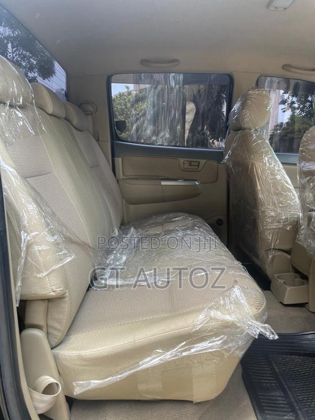 Toyota Hilux 2.7 VVT-i 4X4 SRX 2012 Gray