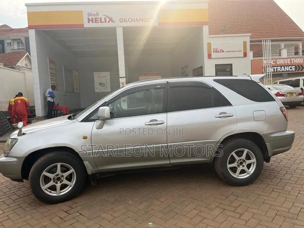 Toyota Harrier 2.2 16V 4WD 1998 Silver