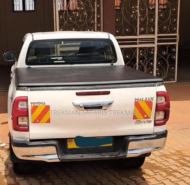 Toyota Hilux Revo Double Cab Deisel 2.4 AWD 2021 White