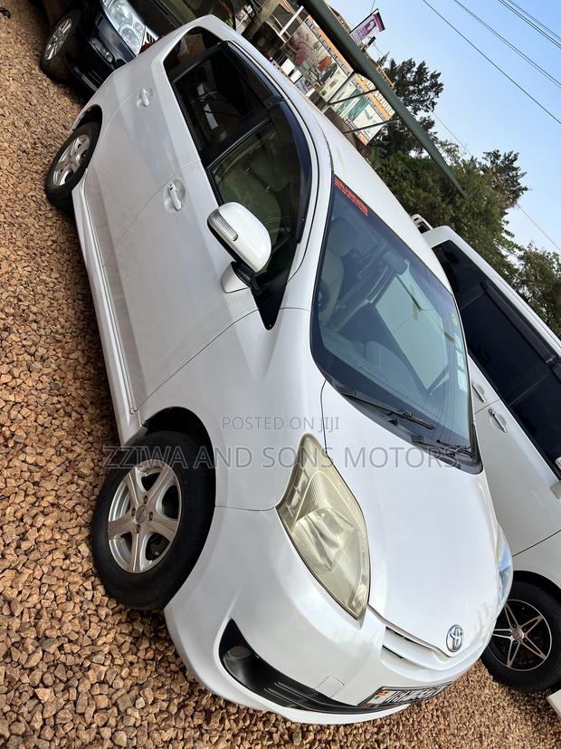 Toyota Passo 1.0 FWD 2012 White